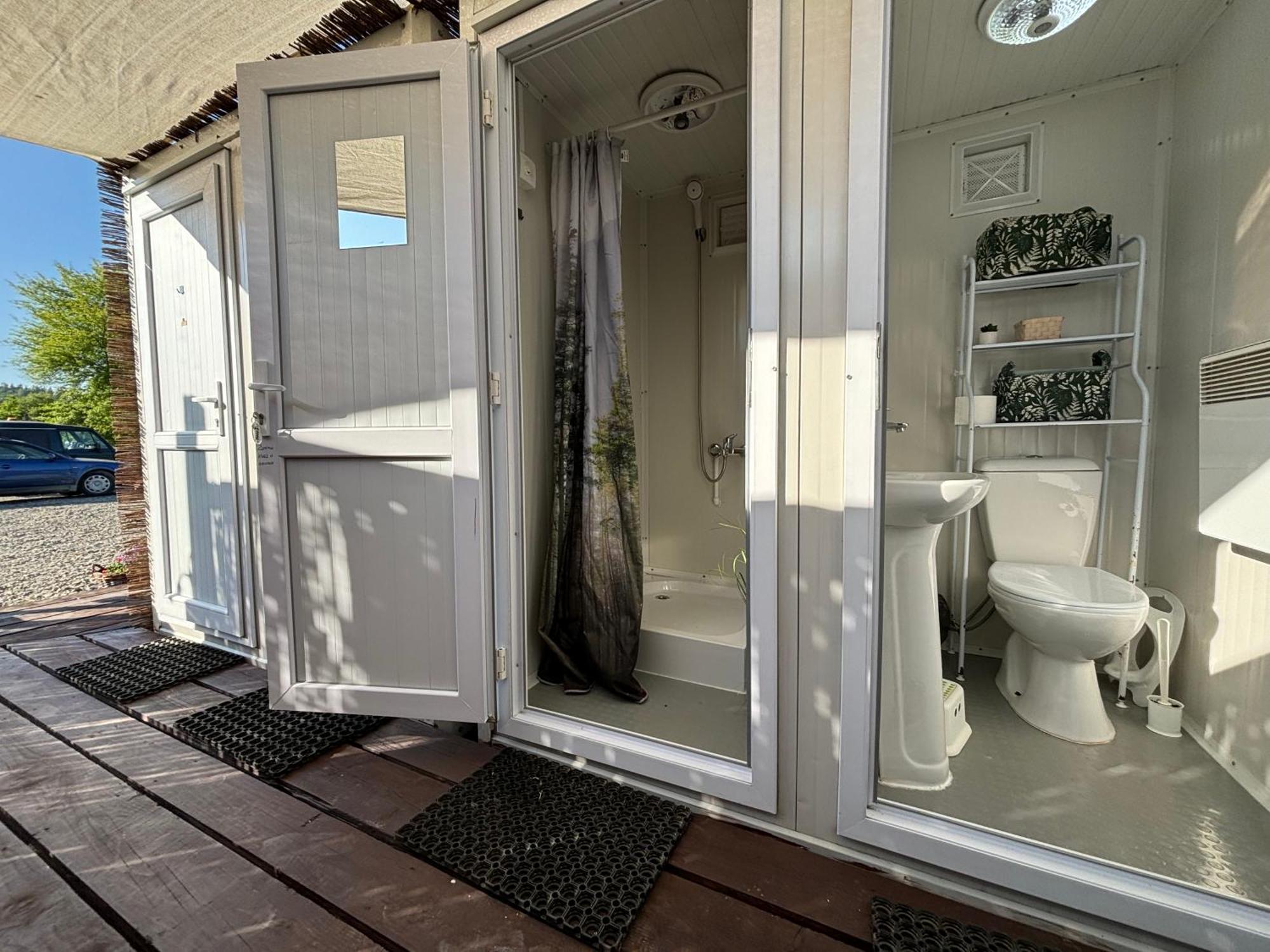 Glamping Bieszczady Z Jacuzzi I Basenem Hotel Solina  Exterior foto